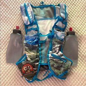 2019 Ultimate Direction Men’s Vest Small